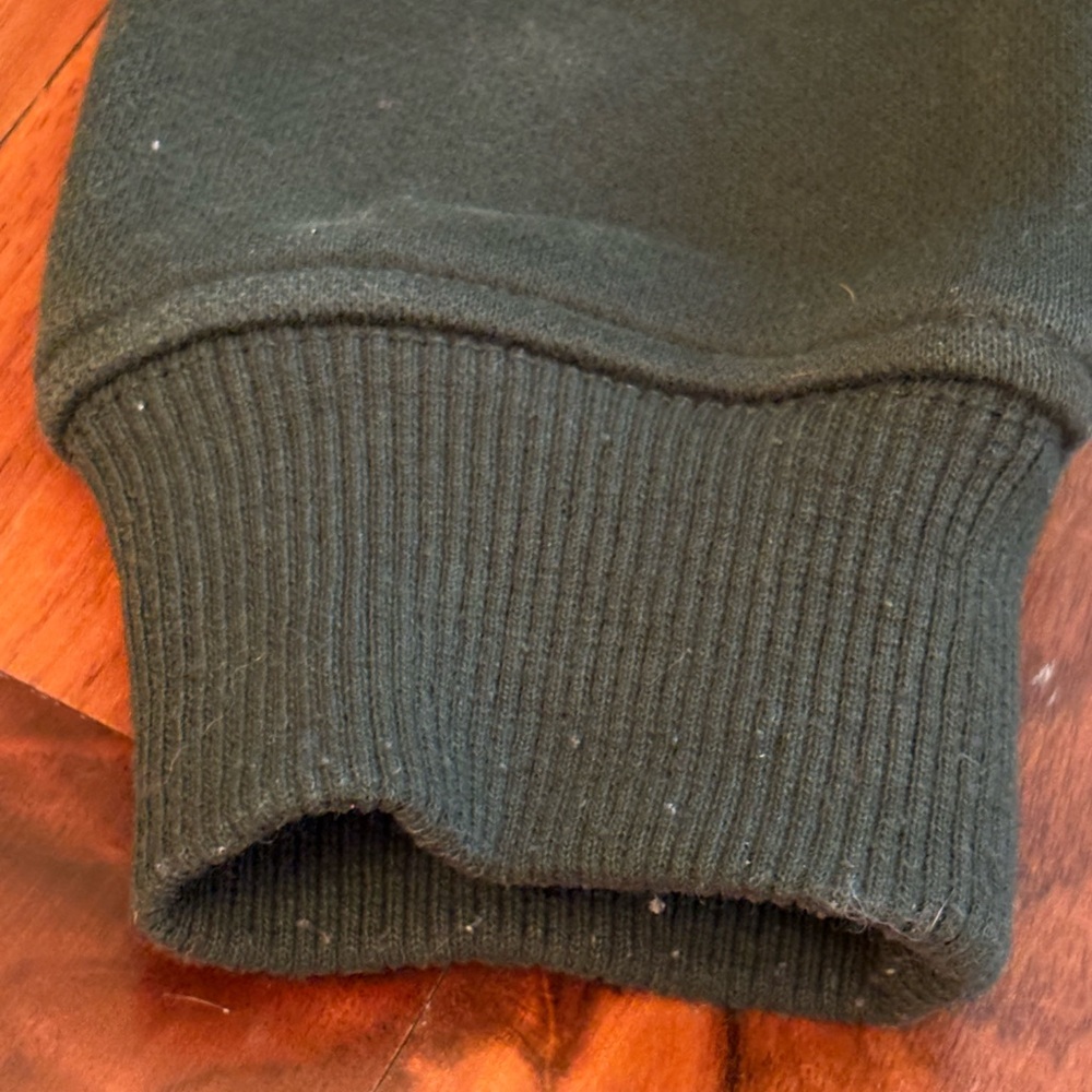 White Fox
All You Need Is Love Hoodie Forest Green, size XXS-XS, USED - Picture 10 of 16